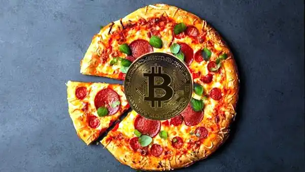 Bitcoin with pizza
