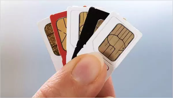 Replacing SIM card